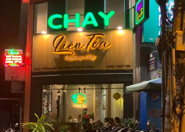 Classy Indochine - The Riverside